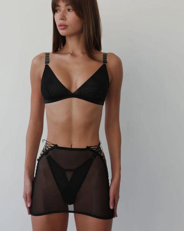 Do1325 الملابس الداخلية