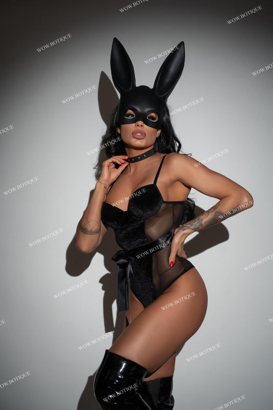 BUNNY WOMANN