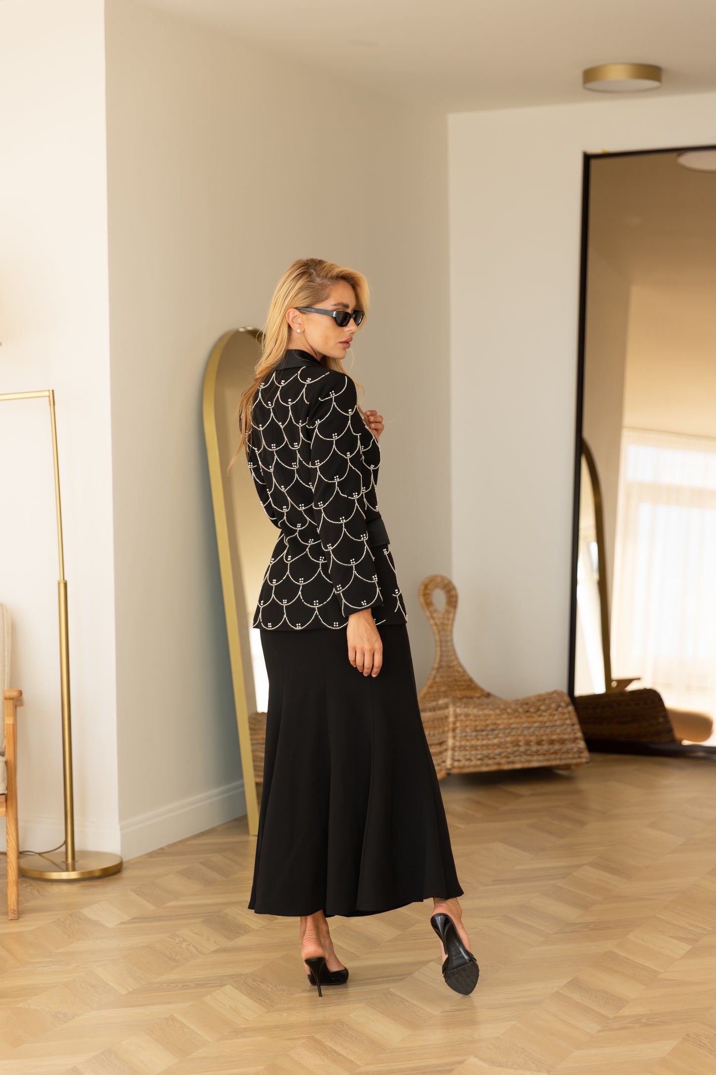 wow botique luxury fashion kuwait , black woman luxury fashion suites