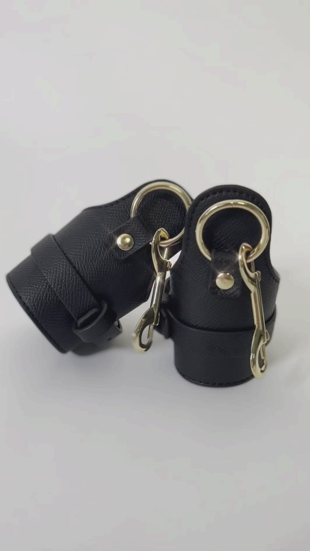 PREMIUM LEATHER CUFFS